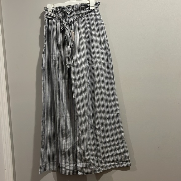 Hayden Striped Wide-Leg Pants with Bow Tie NWT L - Picture 2 of 8